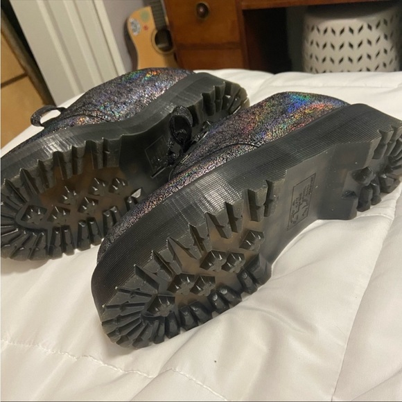 Dr. Martens size 9 Iridescent Gunmetal Crackle Platform Oxford - Picture 5 of 5